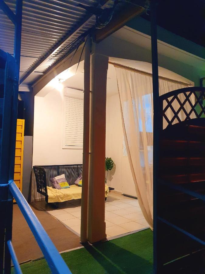 Maison Confortable A Sainte-Anne Экстерьер фото